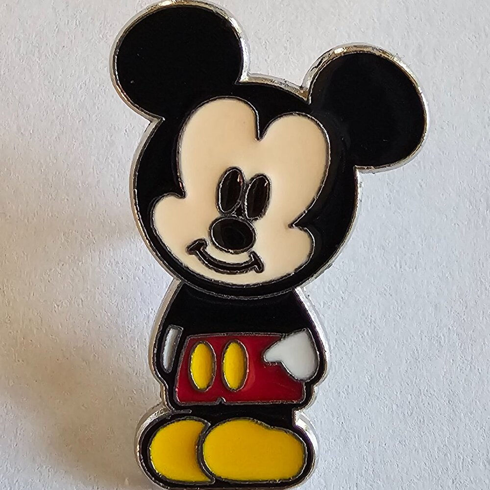 DISNEY Pin Trading ~ Disney Cruise Lines ~ Cuties Characters/Mickey Mouse ~ 2008